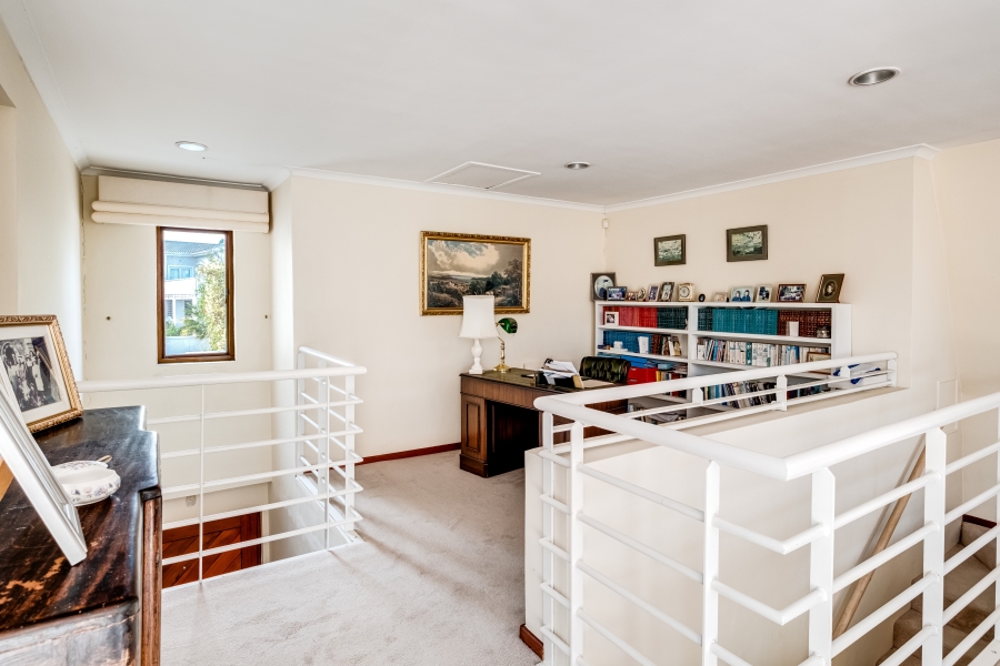 3 Bedroom Property for Sale in Flamingo Vlei Western Cape